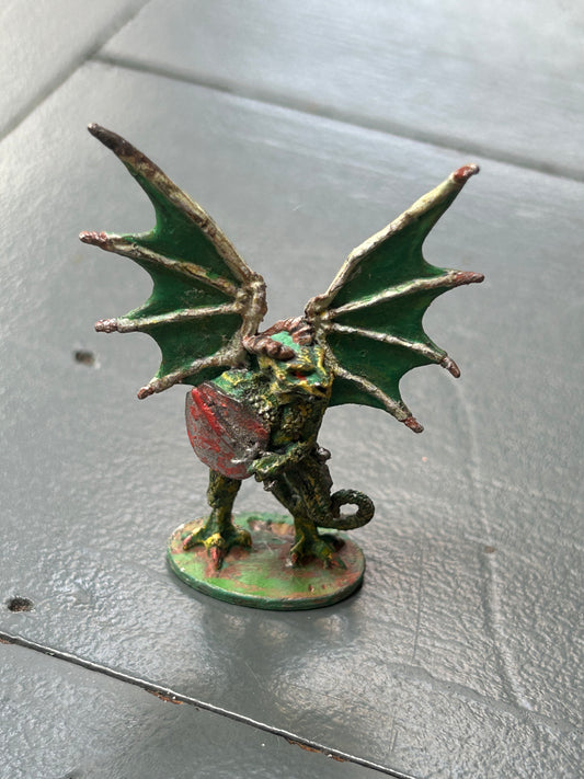 Grenadier models dragonen dragon man with  sword and shield