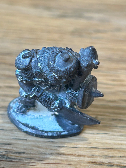 Citadel - Chronicle -  Pre Slotta - Warhammer fantasy - CM09 - Hobgoblin with sword and shield N12