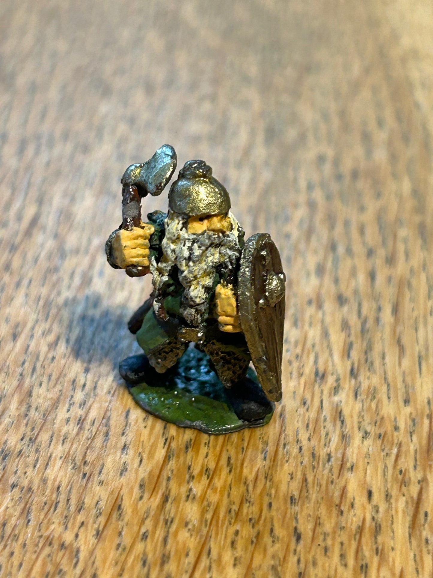 1981 FTD5 Dwarf with axe and shield and crossbow Fantasy Tribes Citadel Pre Slotta C07 warhammer fantasy