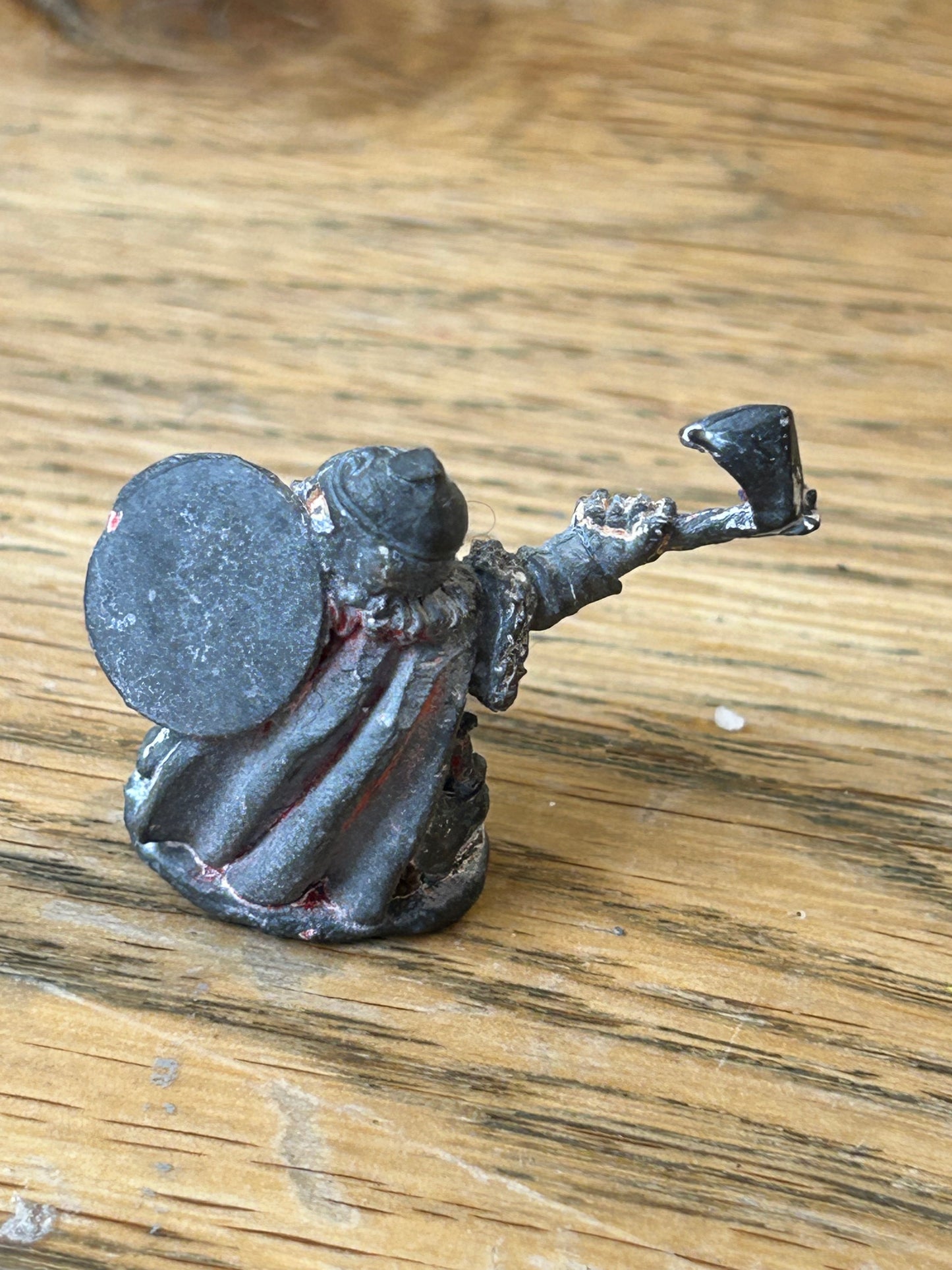 Warhammer fantasy preslotta dwarf with axe and shield