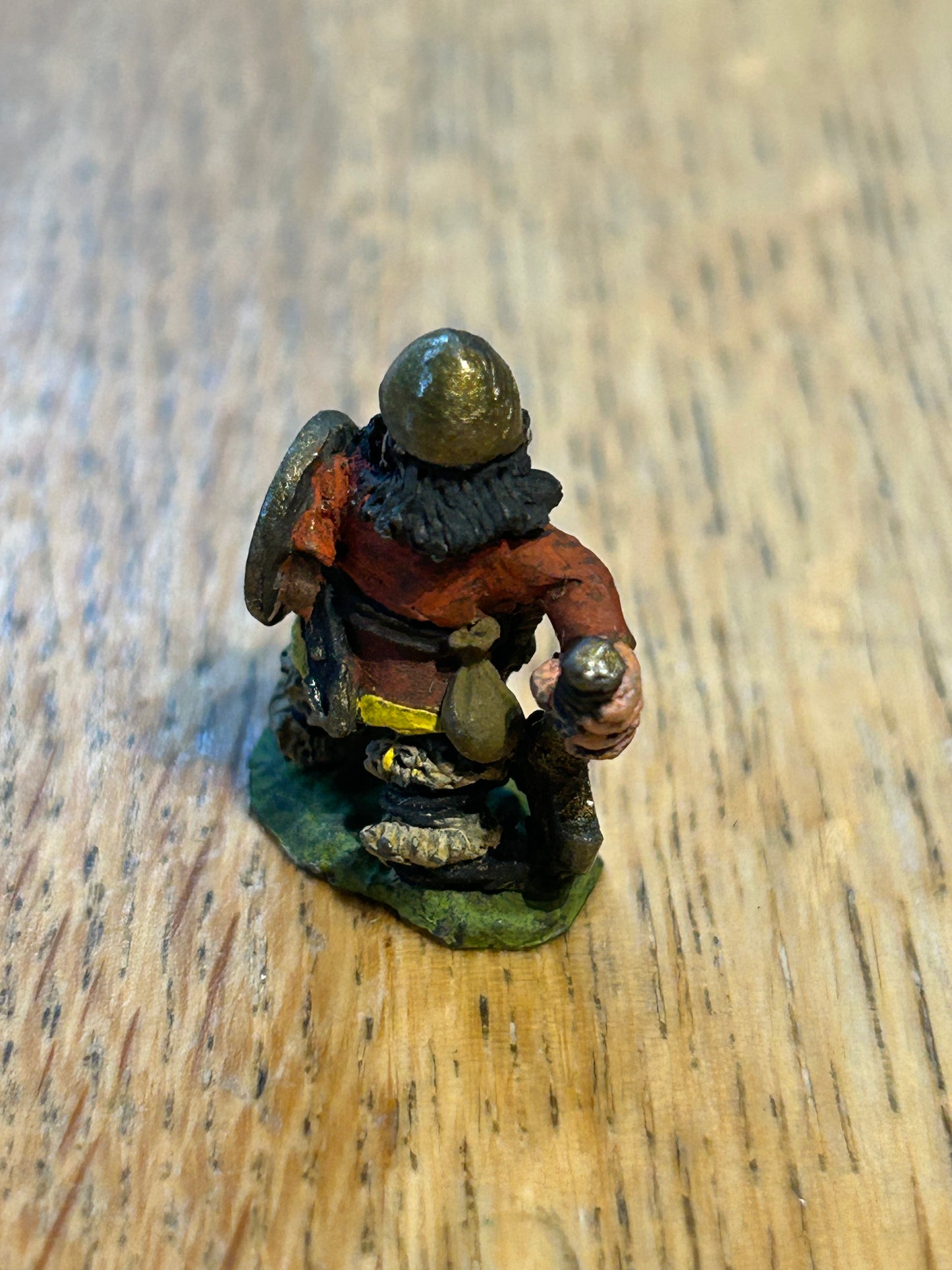 Citadel C06 Northern Dwarf Nascar Aruz / Angar Yellow Metal Miniature Pre Slotta
