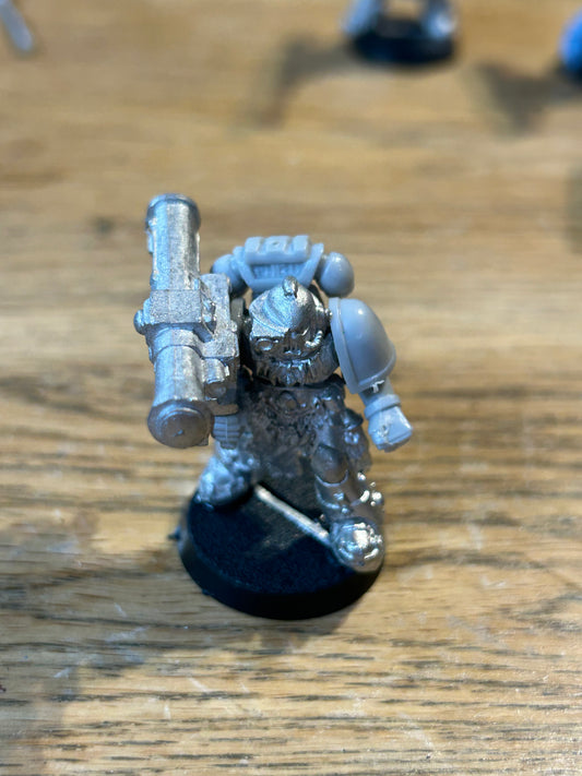 Warhammer 40k Space Wolves Long Fang Missile Launcher Metal