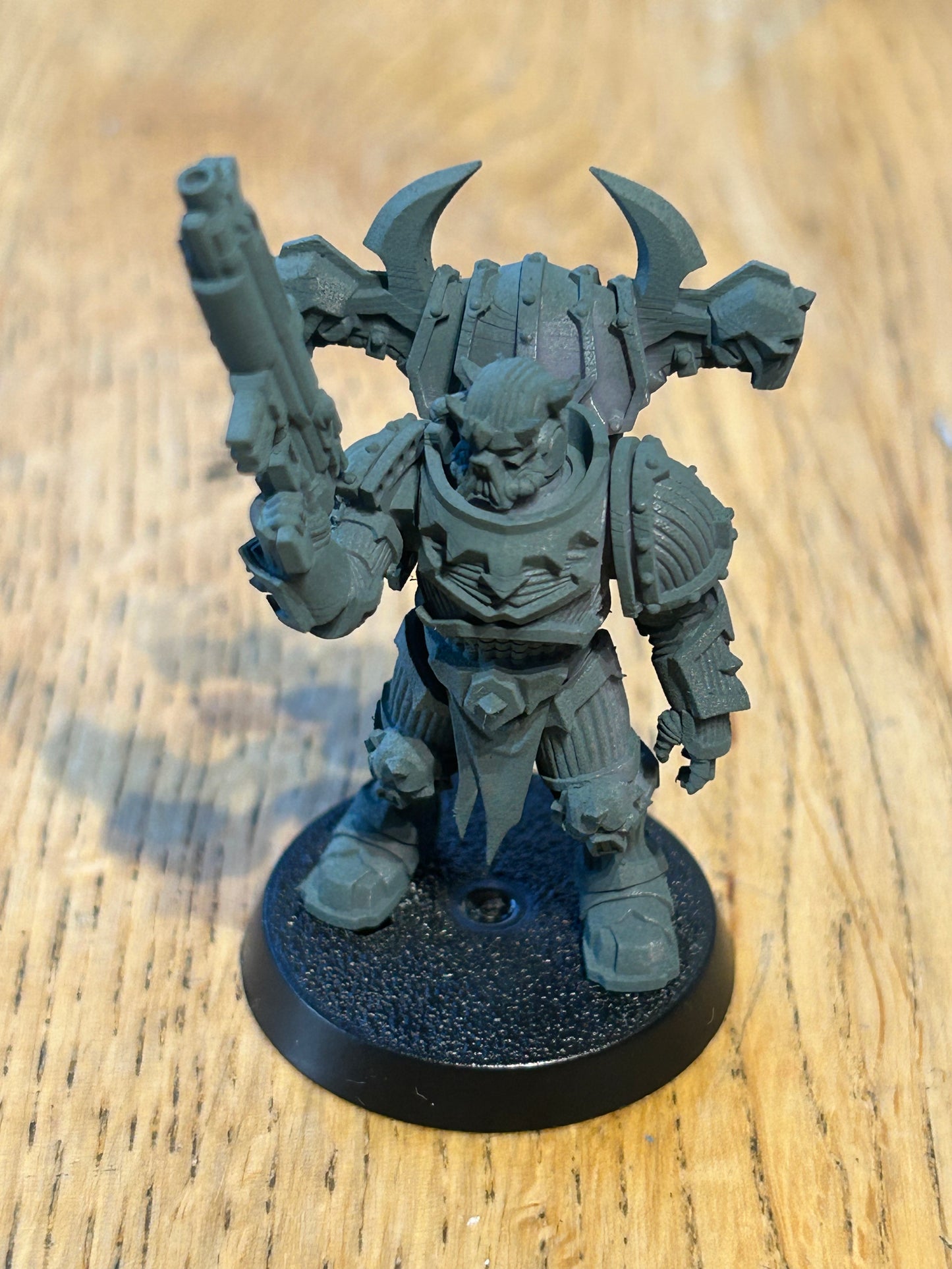 Warhammer 40k chaos space marine proxy (plastic)