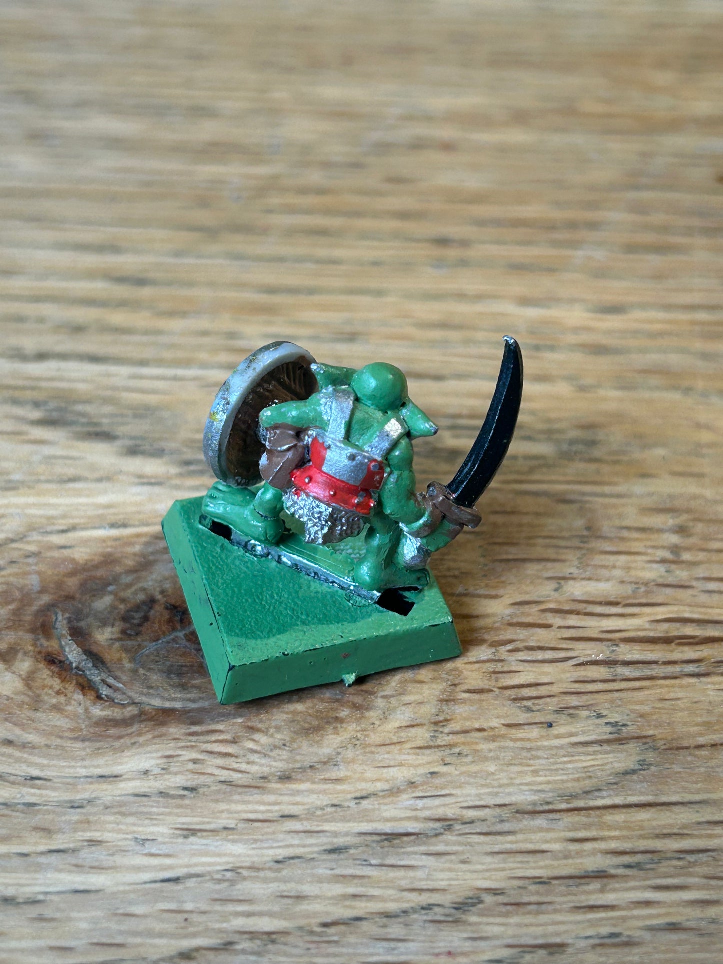 Warhammer fantasy Kev Adams goblin with sword