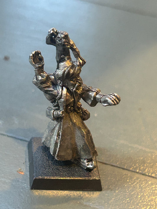 Warhammer fantasy empire or araby, Citadel  - C33 -  Wizard w/ Monkey, 1985