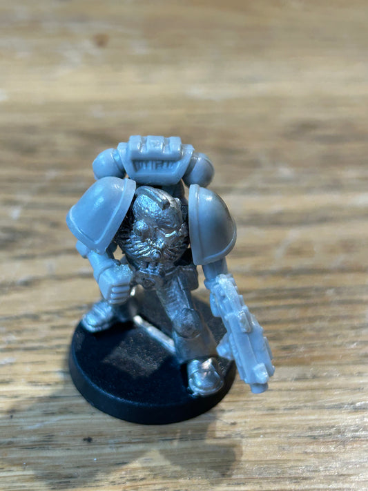 Classic Space Marine  - tactical marine Warhammer 40K Metal