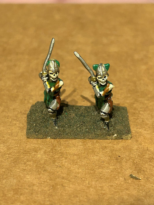 Prince August miniatures PAM armoured skeleton with 2 handed sword x2 warhammer fantasy undead proxy