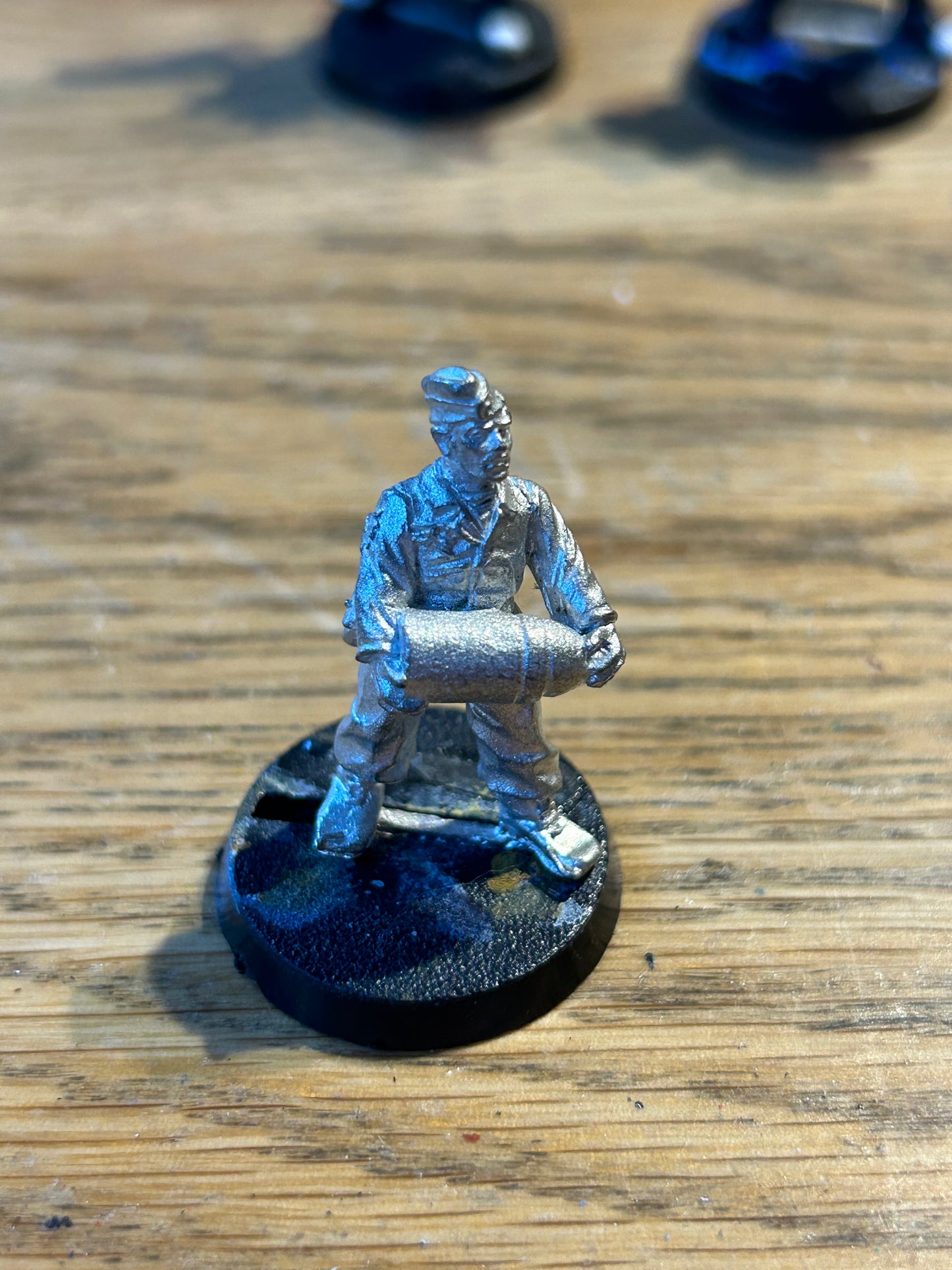 Warhammer 40k Astra Militarum Imperial Guard - Basilisk Tank Crewman (oop metal)