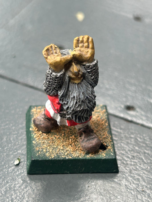 Citadel Miniatures Dwarves - Dwarf Loader from Gob-Lobber