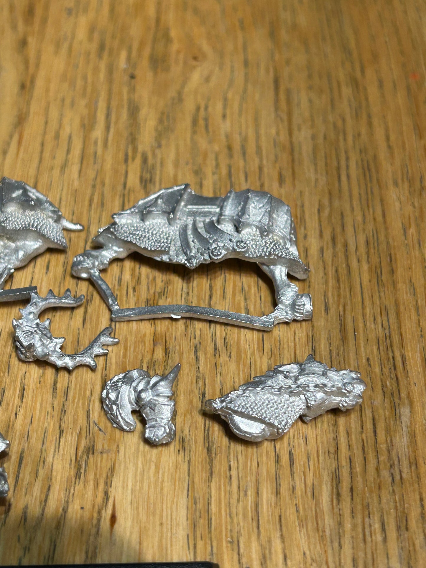 Warhammer fantasy chaos lord on steed (missing shield)