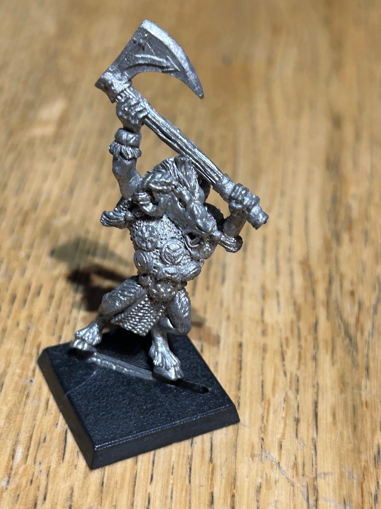Warhammer Fantasy Beastman champion
