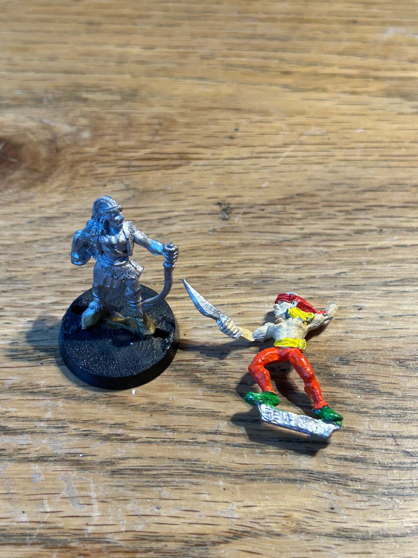 Warhammer fantasy broken elves x2 (one is a high elf and one a sea elf I believe)