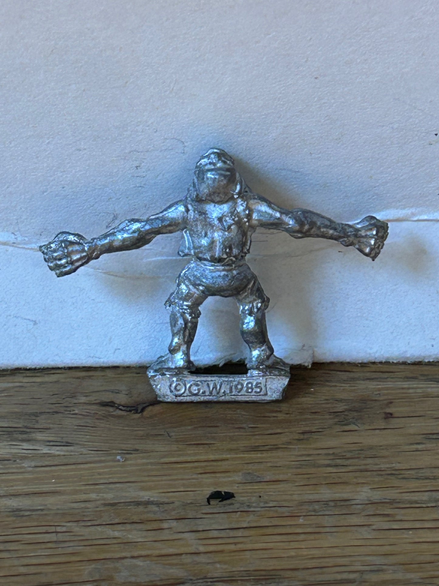 Citadel Warhammer C15 Orcs Villagers Villager Punched Orc Wounded Metal Figure