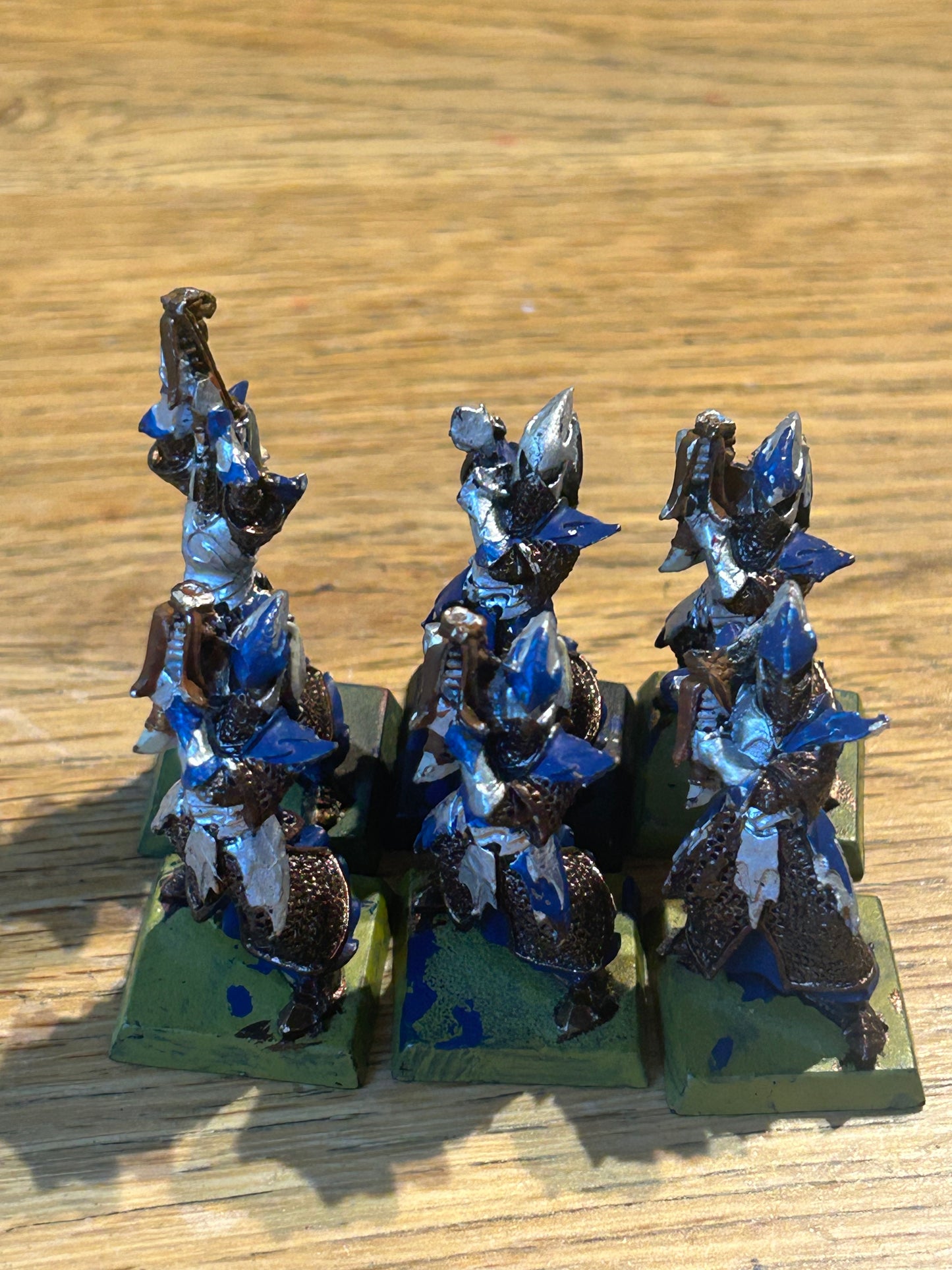 Warhammer fantasy dark elf executioner x6 (missing their blades)
