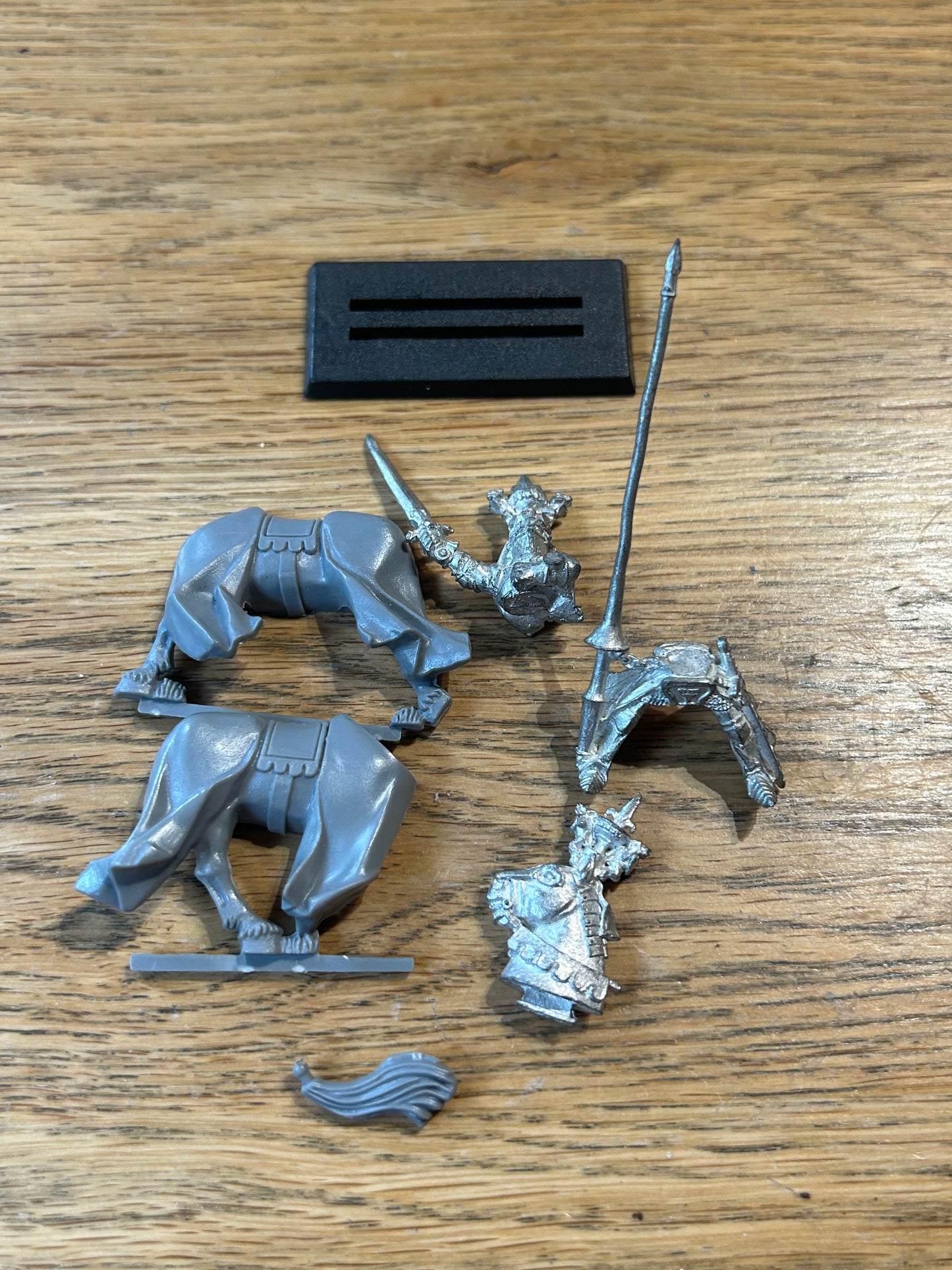 Warhammer Fantasy 5th Edition Bretonnian Grail Knight Champion Metal OOP 1998