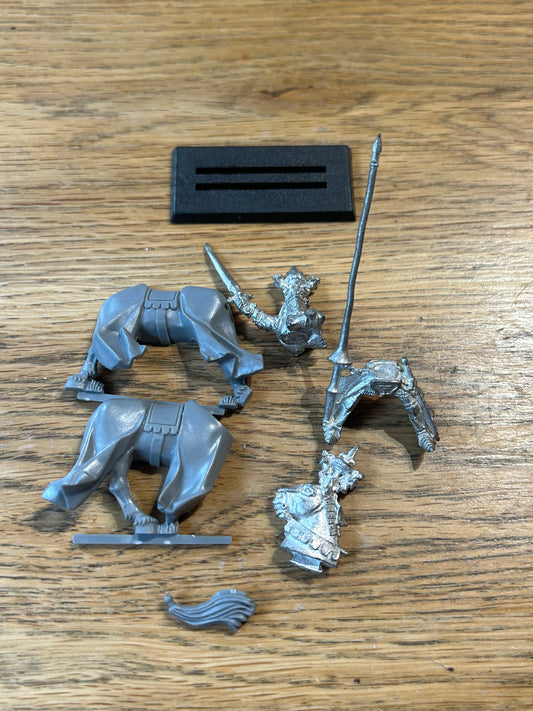 Warhammer Fantasy 5th Edition Bretonnian Grail Knight Champion Metal OOP 1998