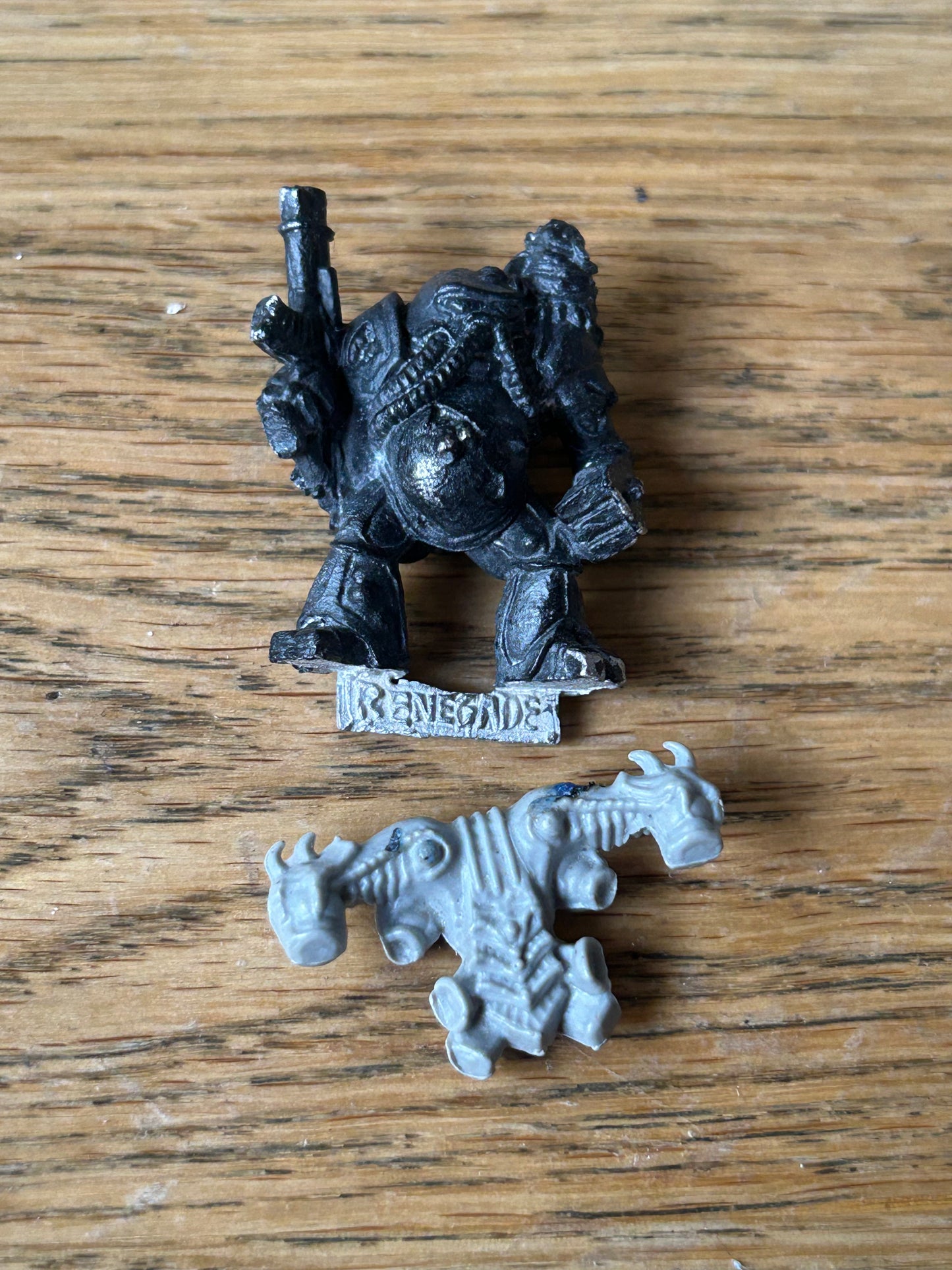 Rogue Trader Chaos Renegade Space Marine Nurgle Tube Head Metal Citadel (with backpack)