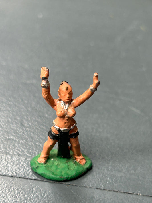 Warhammer fantasy C03 (1C-03)
Female Cleric