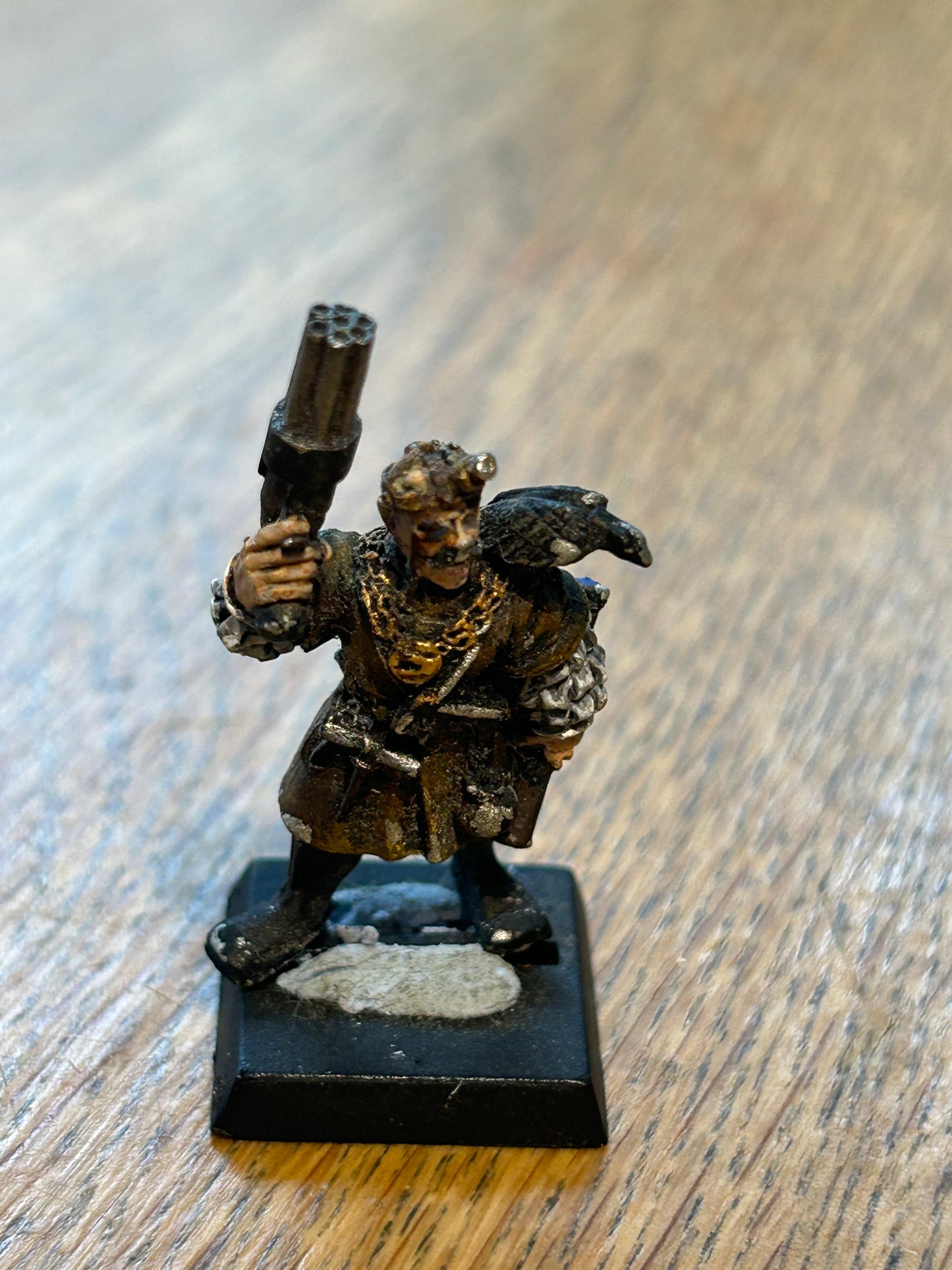 Warhammer Fantasy Old World Empire Engineer pigeon bomb and repeater pistol