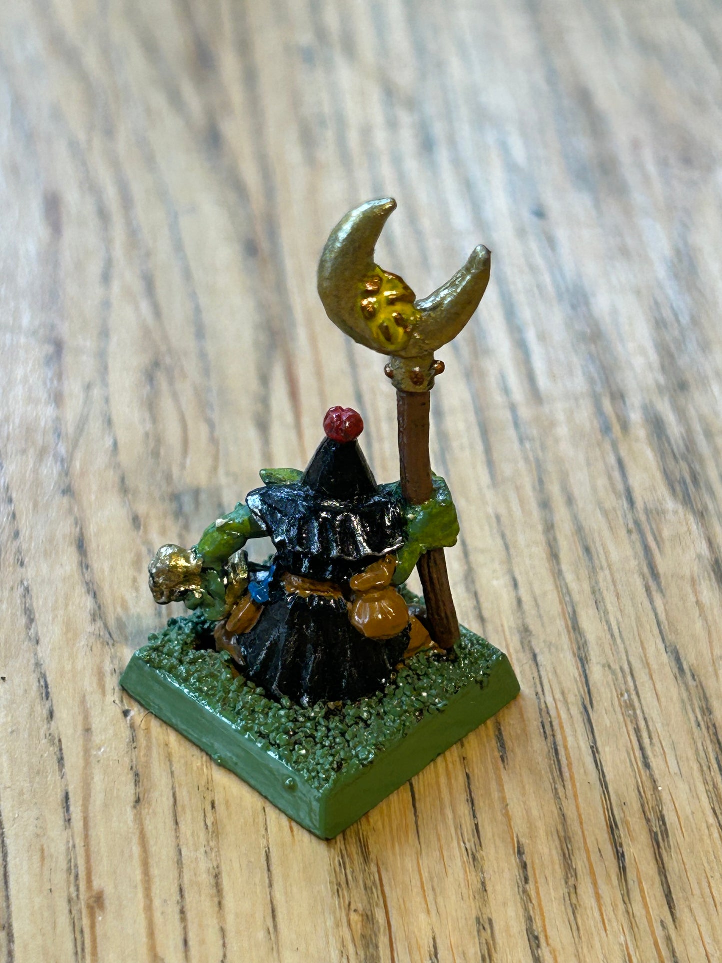 Warhammer Fantasy Night Goblin standard Bearer