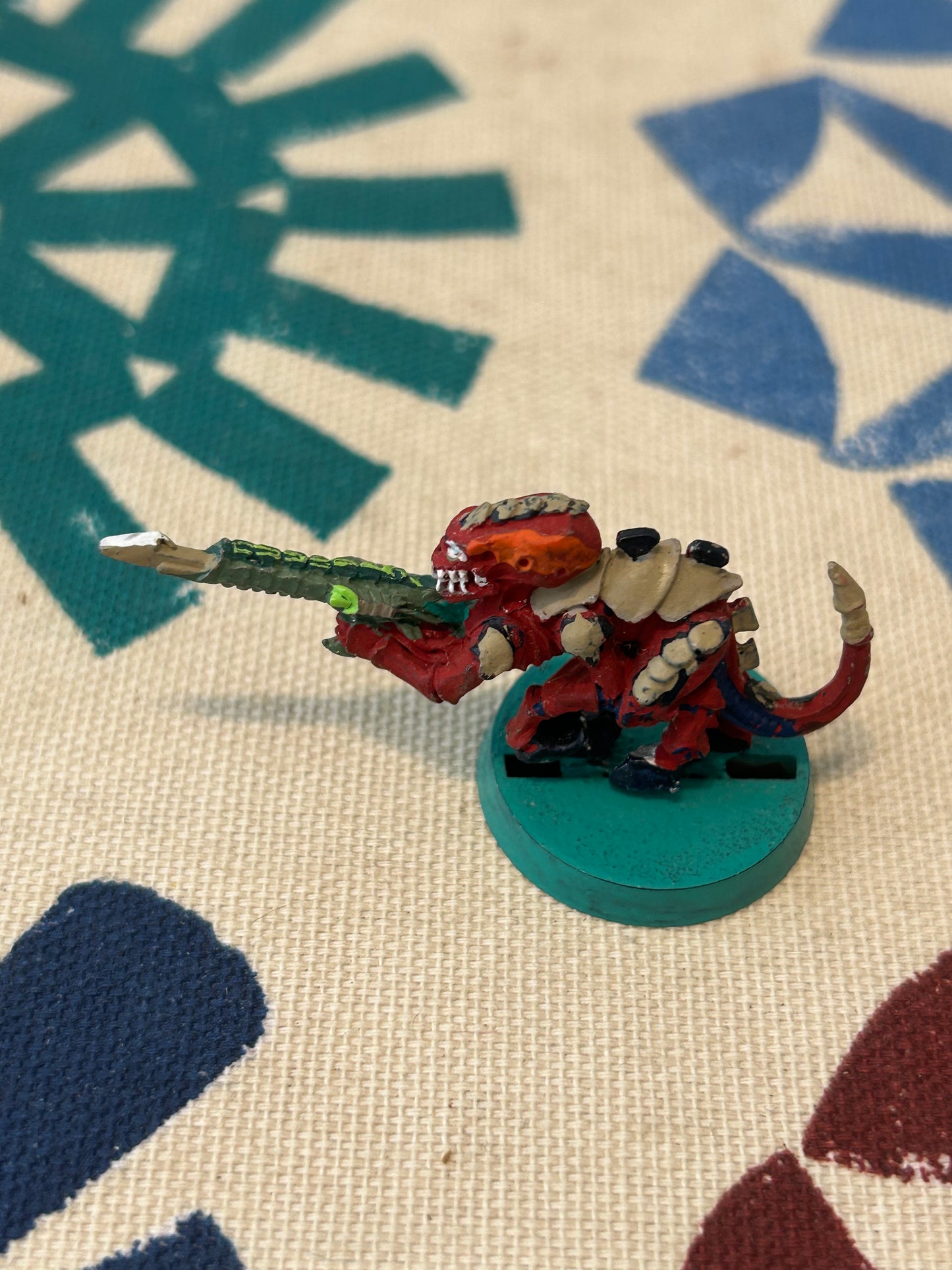 Tyranid Termagant Spike Rifle - Warhammer 40K Games Workshop Metal Painted