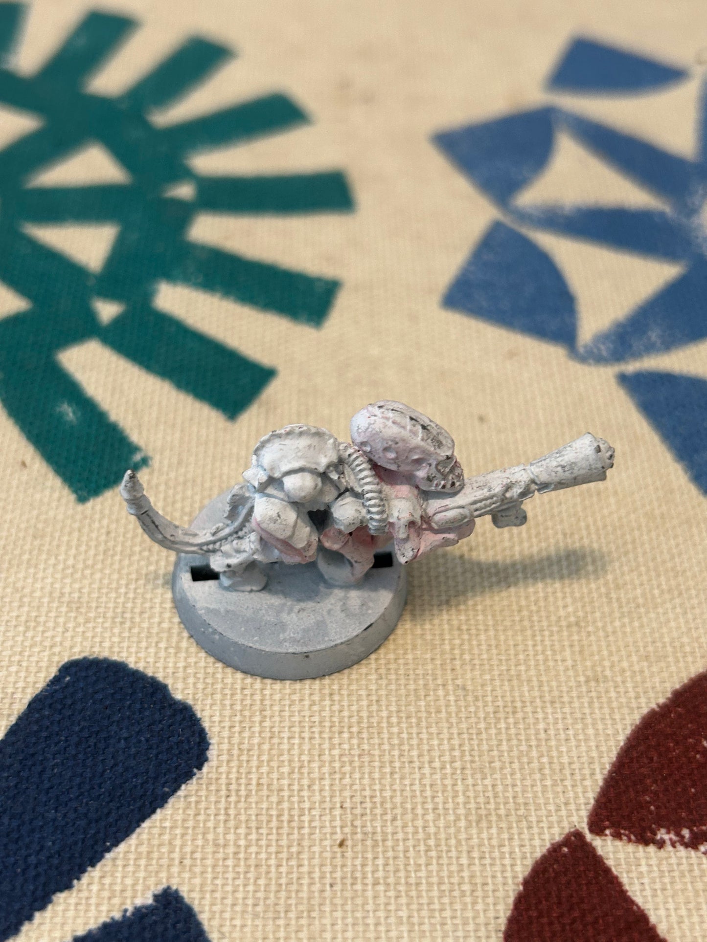 Vintage Warhammer 40k Tyranids 'Termagant With Strangleweb Metal