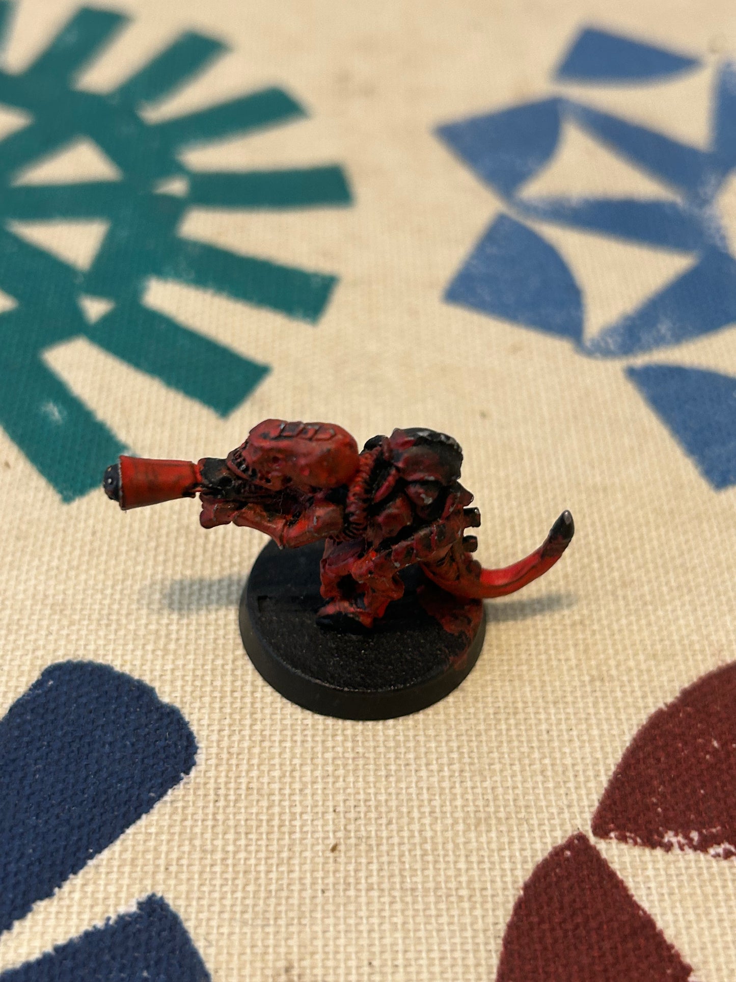 Vintage Warhammer 40k Tyranids 'Termagant With Strangleweb Metal