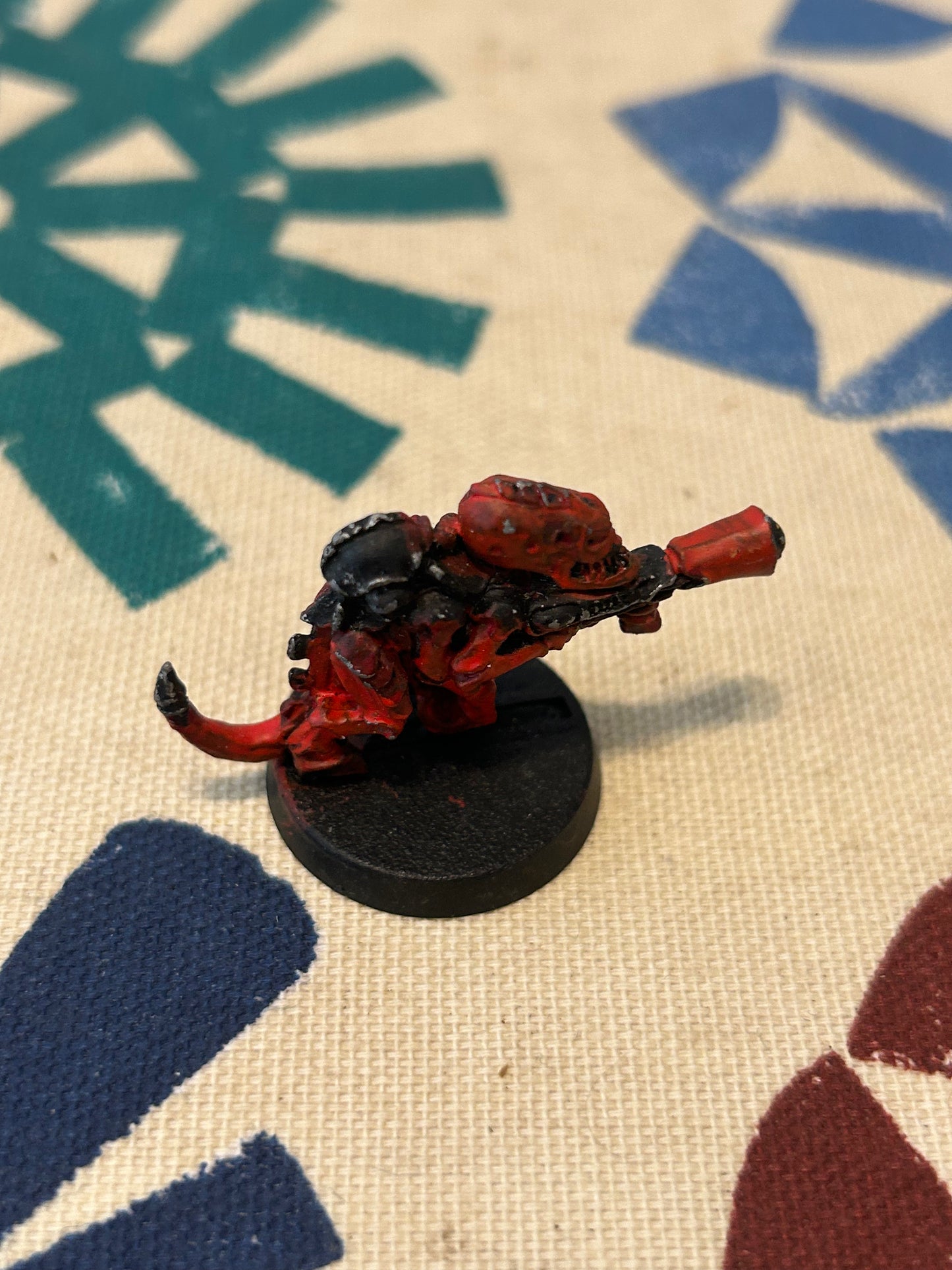 Vintage Warhammer 40k Tyranids 'Termagant With Strangleweb Metal