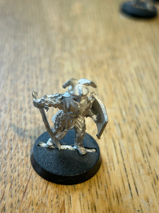 Warhammer Lord of The Rings Easterling warrior metal