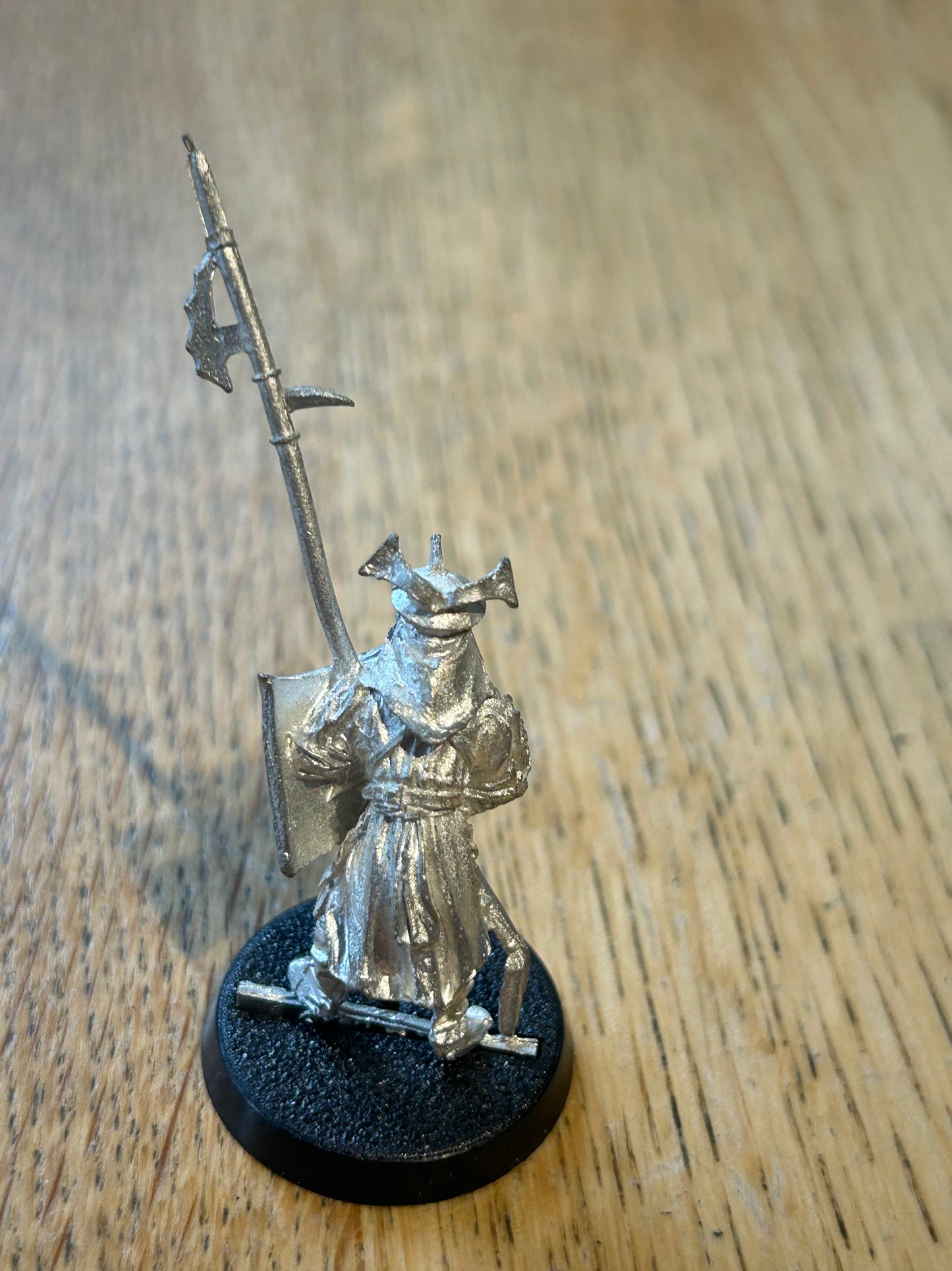 Warhammer Lord of The Rings Easterling warrior metal