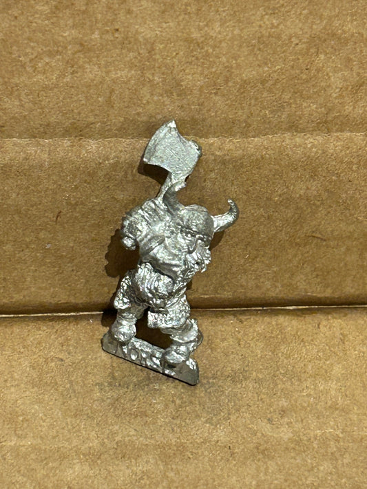 Games Workshop Warhammer Norse Dwarf with Axe Dwarves Metal Figure Army OOP B2