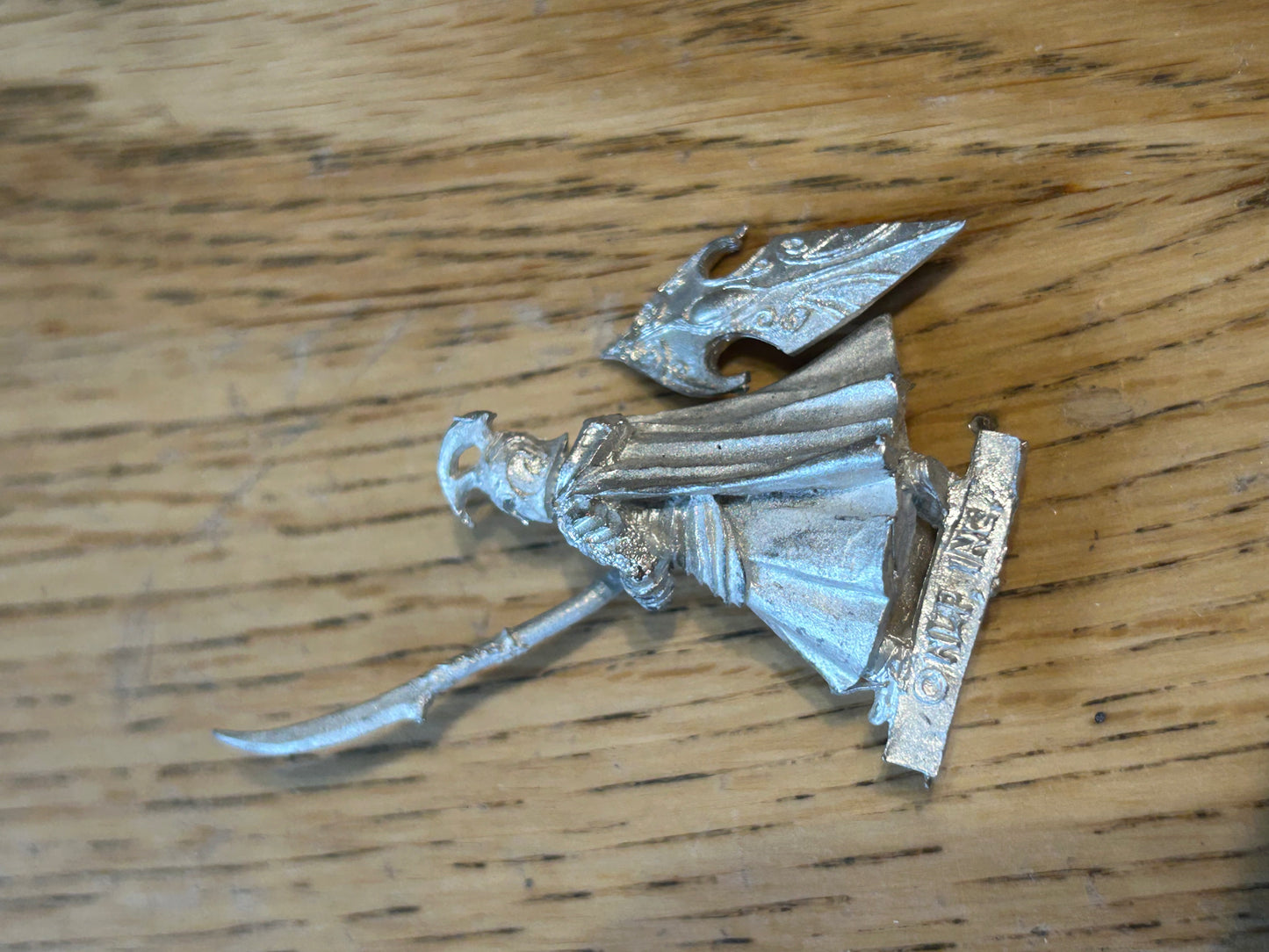 Last alliance elf metal MESBG includes shield hand