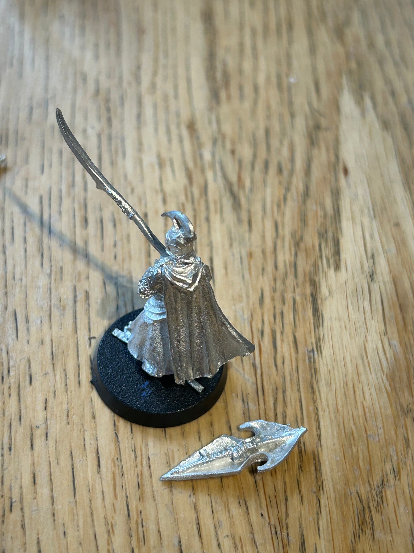 Last alliance elf metal MESBG includes shield hand