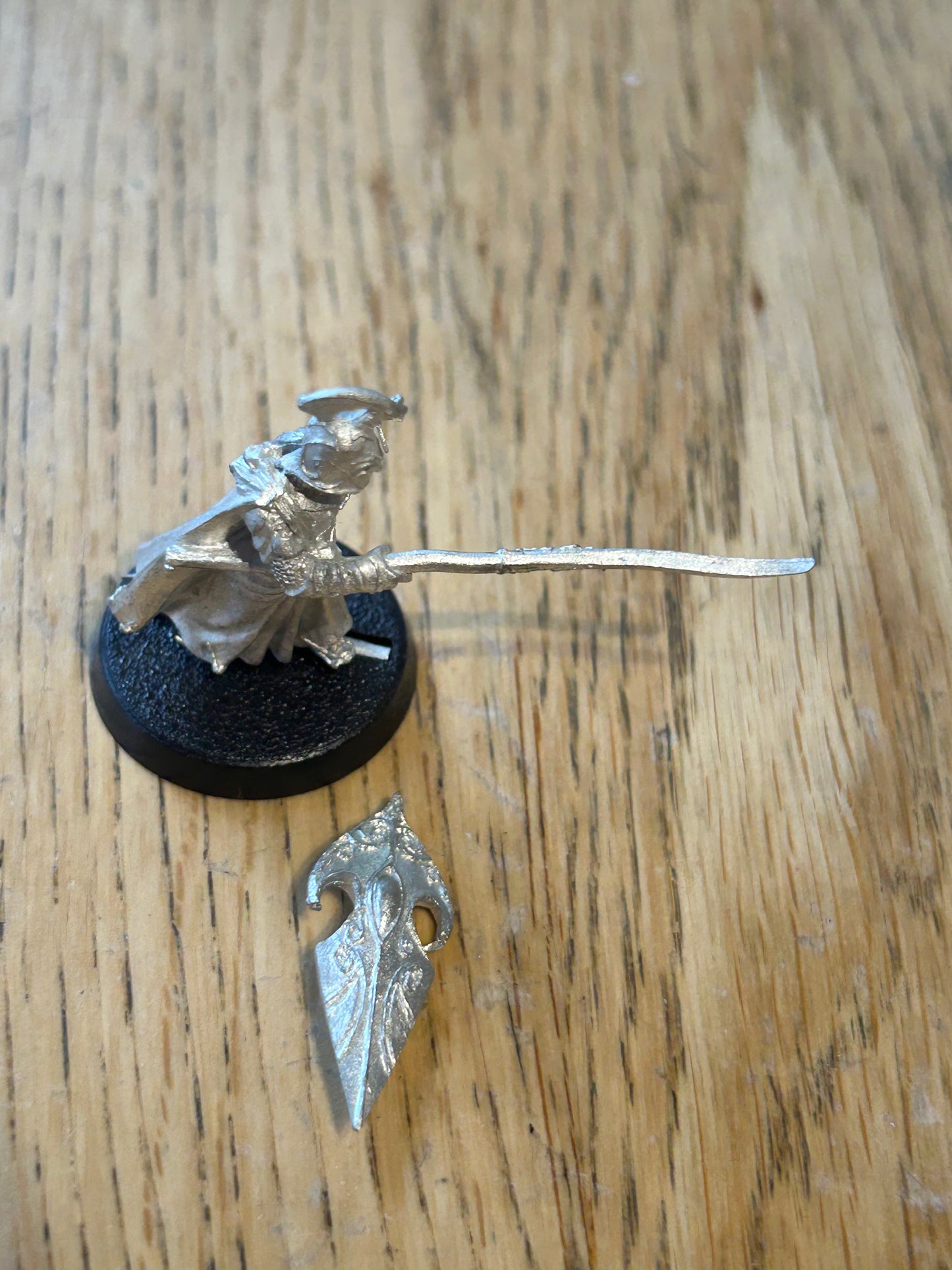 Last alliance elf metal MESBG includes shield hand