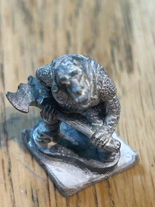 Warhammer fantasy dungeons and dragons citadel N13 kobold with axe Nick Lund