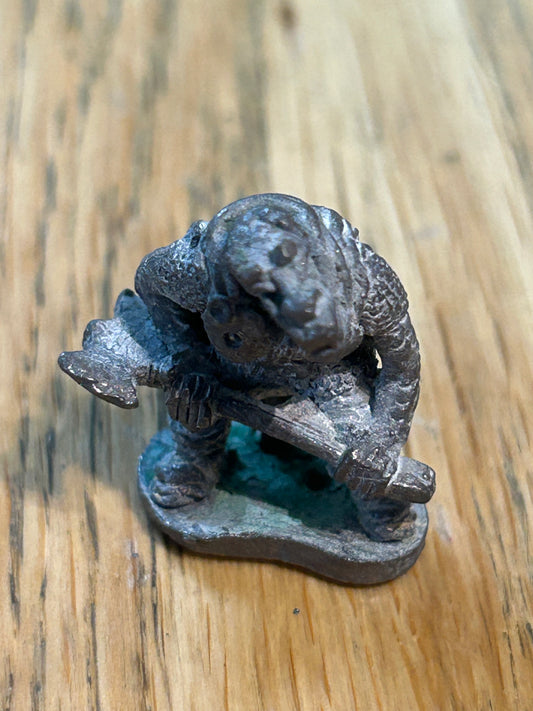 Warhammer fantasy dungeons and dragons citadel N13 kobold with axe Nick Lund