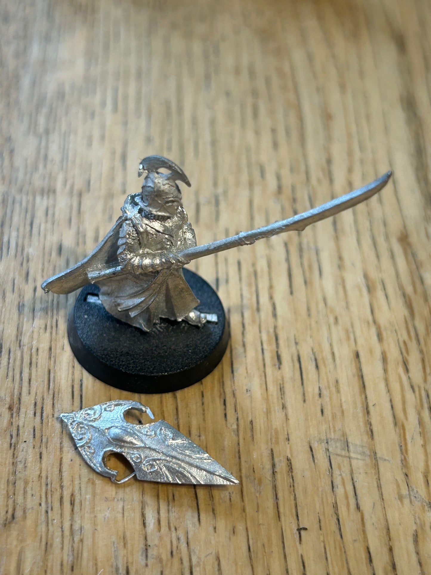 Last alliance elf metal MESBG includes shield hand