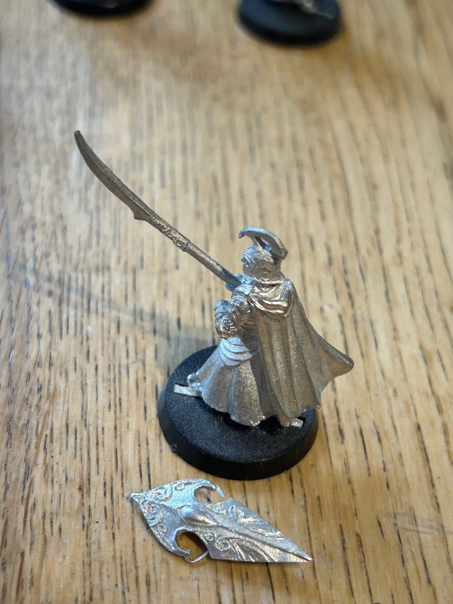 Last alliance elf metal MESBG includes shield hand