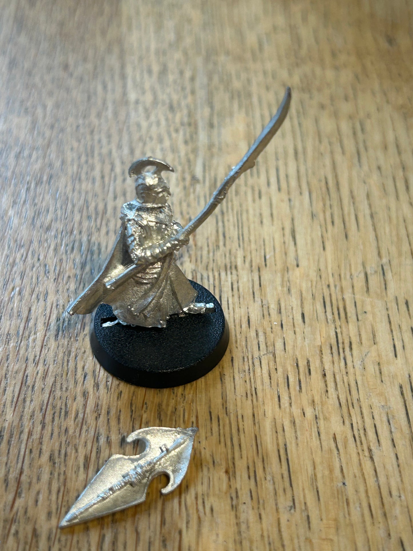 Last alliance elf metal MESBG includes shield hand