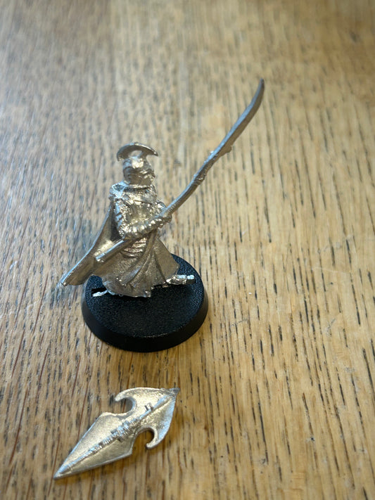 Last alliance elf metal MESBG includes shield hand