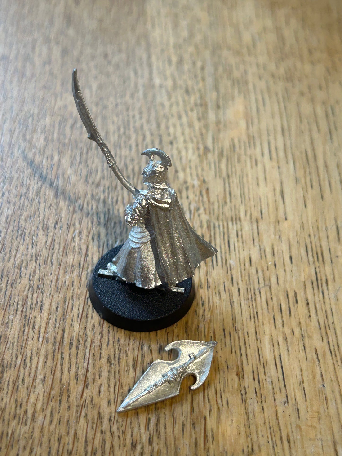 Last alliance elf metal MESBG includes shield hand