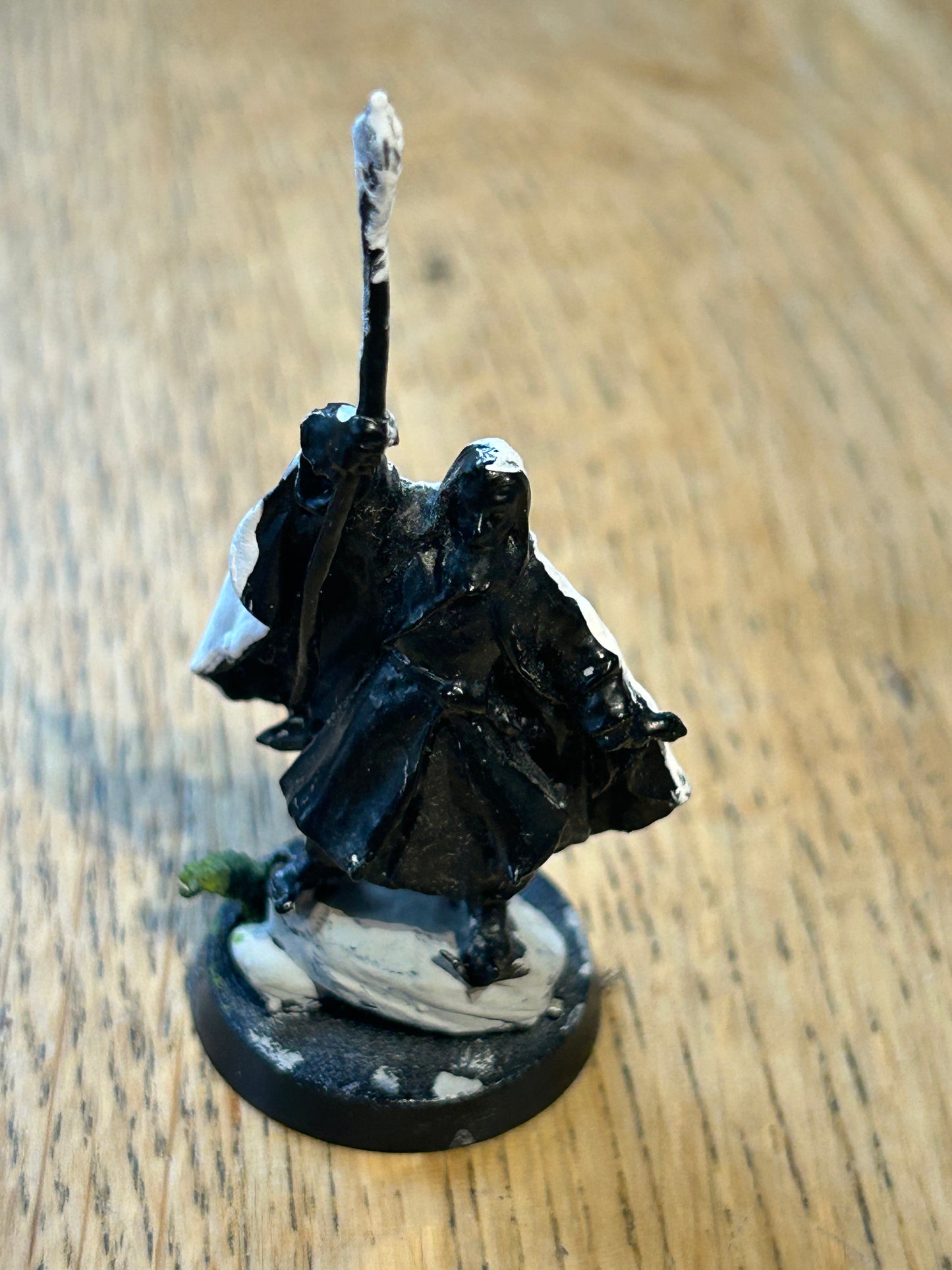 WARHAMMER LOTR M GANDALF THE WHITE ON FOOT on rock lord of the rings mesbg