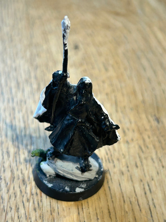 WARHAMMER LOTR M GANDALF THE WHITE ON FOOT on rock lord of the rings mesbg