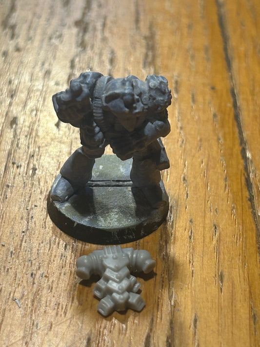 Warhammer 40k Rogue Trader Tech marine with bolt pistol