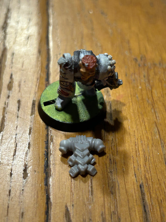 Warhammer 40k Rogue Trader Space Marine Brother Meredith Wounded Bolter 11 METAL