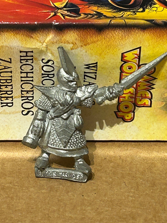 Warhammer fantasy dark elves metal bolt thrower crewman