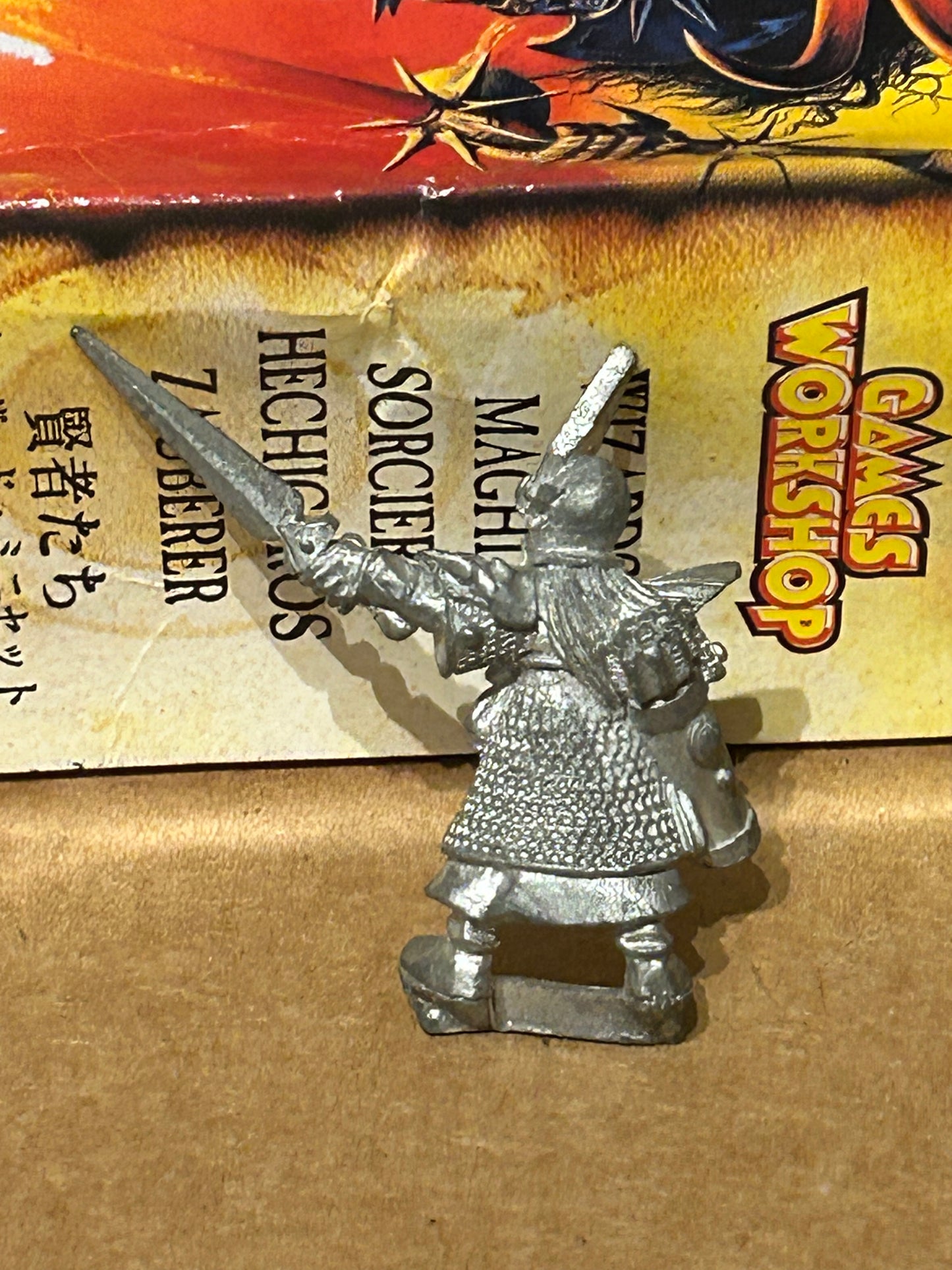 Warhammer fantasy dark elves metal bolt thrower crewman