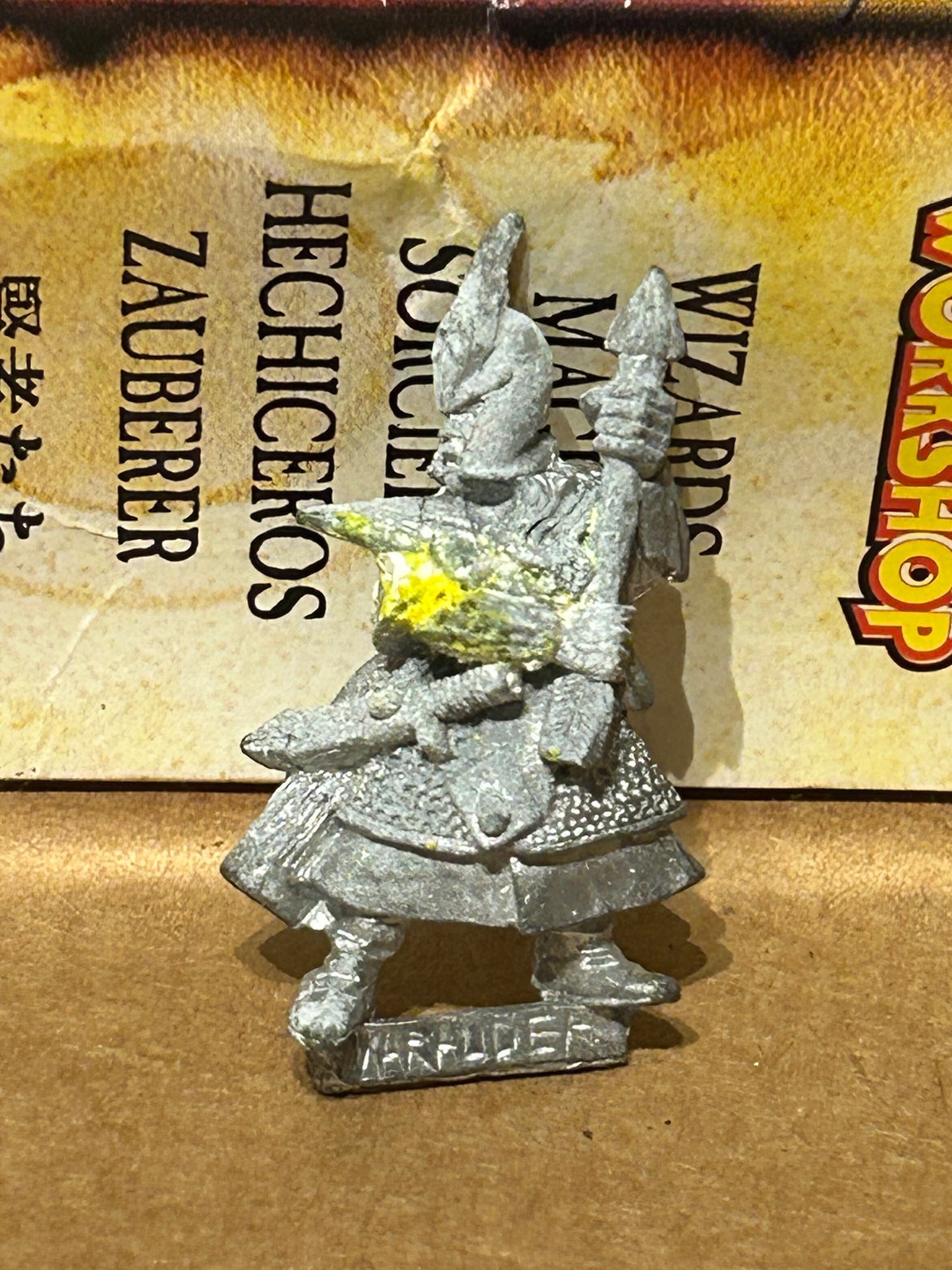 Warhammer fantasy dark elves metal bolt thrower crewman