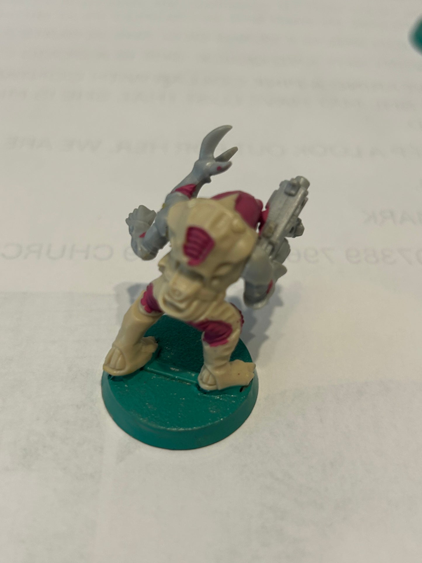 Warhammer 40k/ Rogue Trader Genestealer hybrid  plastic from space hulk expansion