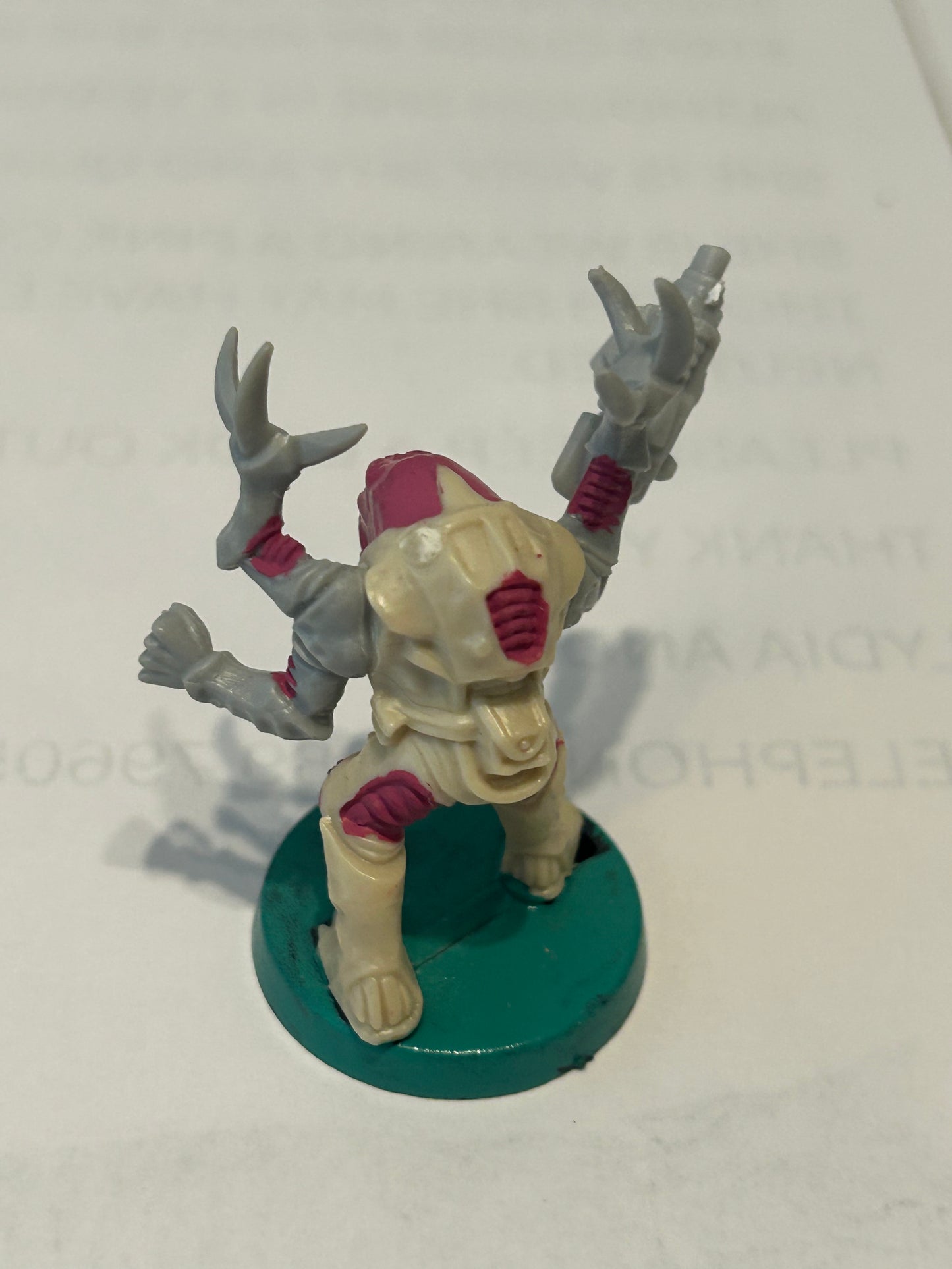 Warhammer 40k/ Rogue Trader Genestealer hybrid  plastic from space hulk expansion